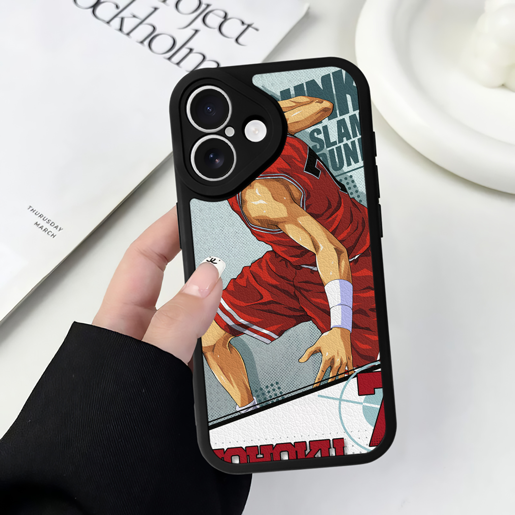 （画像用） SLAM DUNK／スラムダンク 【iPhone 16シリーズ対応】シリコンスマホケース（レザー調） 材質：シリコン